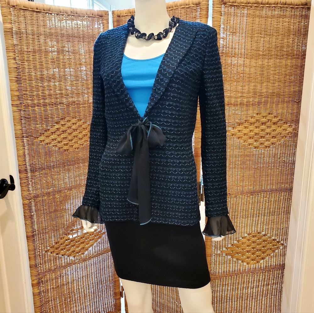 NWT St. John Caviar/Tanzinite Jacket w/ Detachable Silk Cuf Ruffle FA16 Gr2